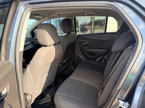 Used 2021 Chevrolet Trax LS w/ Tint and Cruise Package FWD image 12