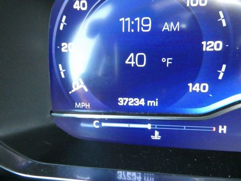 Certified 2024 Chevrolet Suburban High Country w/ Advanced Technology Package image 36