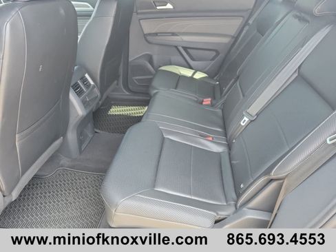 Used 2022 Volkswagen Atlas Cross Sport SE FWD image 14