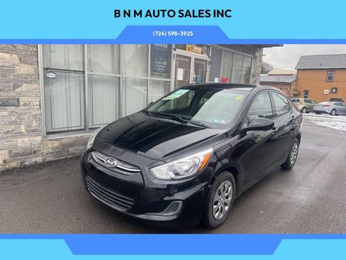 Used 2017 Hyundai Accent SE image 1