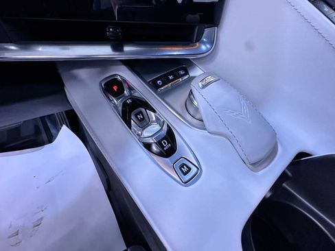 Used 2021 Chevrolet Corvette Stingray Preferred Cpe w/ Z51 Performance Package RWD image 32