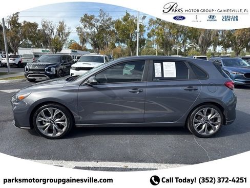 Used 2019 Hyundai Elantra GT N Line image 6