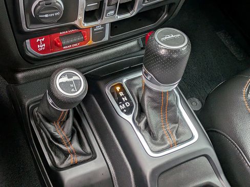 Used 2022 Jeep Gladiator Mojave w/ Trailer Tow Package AWD/4WD image 22