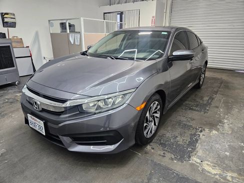 Used 2016 Honda Civic EX image 10