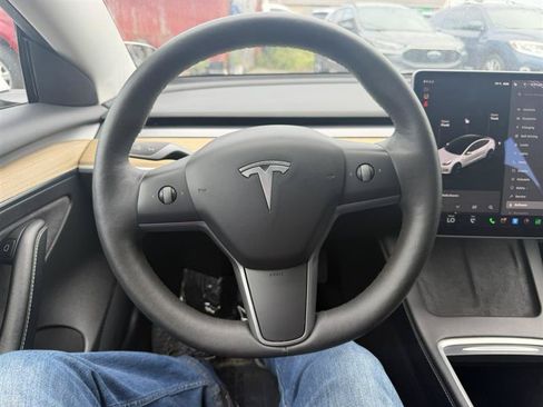 Used 2021 Tesla Model 3 Standard Range Plus RWD image 21