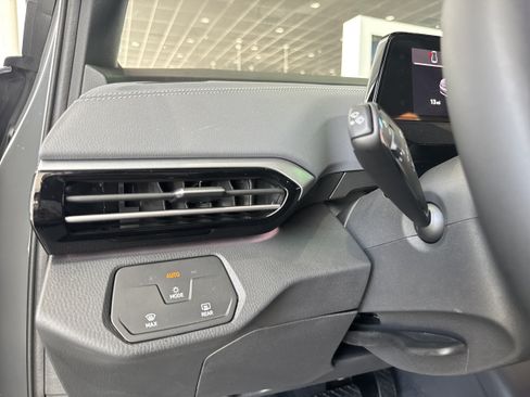 New 2026 Volkswagen ID.4 Pro RWD image 22