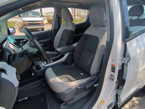 Used 2020 Chevrolet Bolt LT FWD image 18