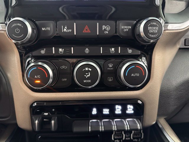 Used 2019 RAM 1500 Laramie AWD/4WD image 44
