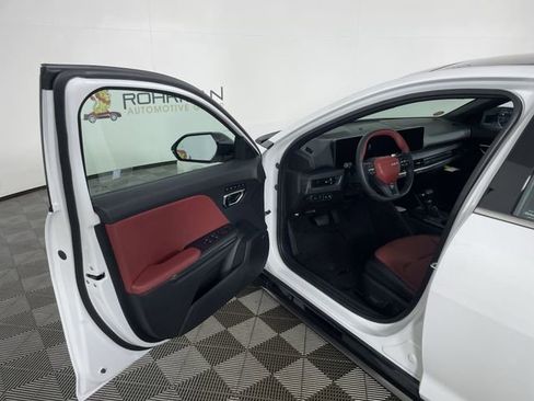 New 2026 Kia K4 GT-Line image 18