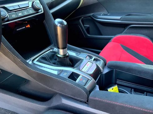 Used 2019 Honda Civic Type R image 15