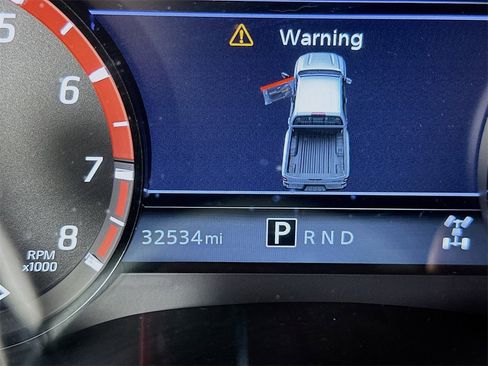 Used 2022 Nissan Frontier PRO-4X w/ Pro-4X Premium Package image 32