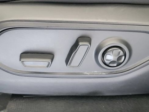 Certified 2024 Jeep Grand Cherokee Limited 4xe AWD/4WD image 33
