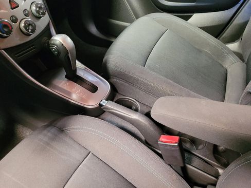 Used 2016 Chevrolet Trax LT FWD image 26