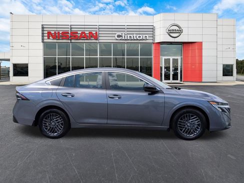 New 2026 Nissan Sentra SV w/ SV Convenience Package FWD image 2