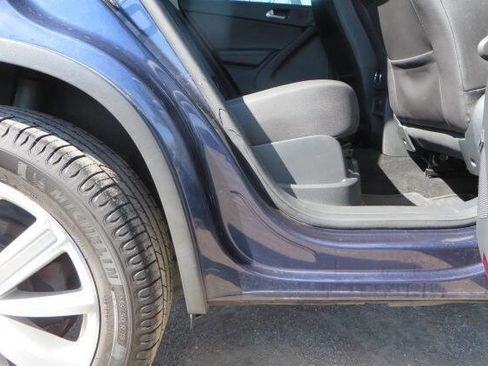Used 2014 Volkswagen Tiguan SEL image 33