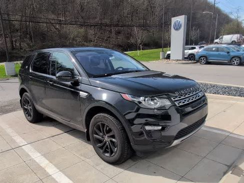 Used 2018 Land Rover Discovery Sport HSE image 7
