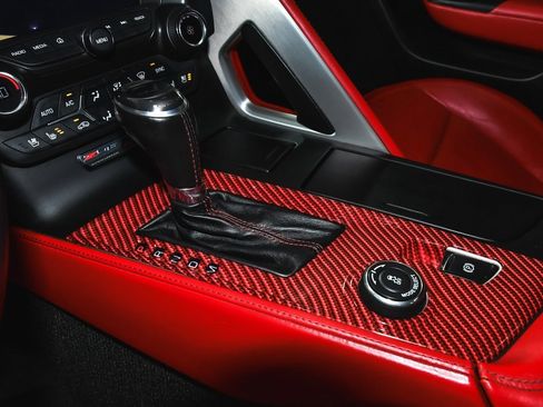 Used 2015 Chevrolet Corvette Z06 w/ 3LZ Preferred Equipment Group image 48