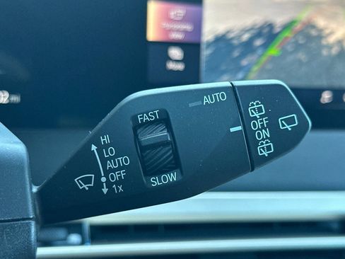 Used 2026 BMW iX xDrive45 w/ Premium Package image 35