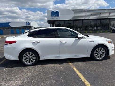 Used 2018 Kia Optima EX w/ Premium Package FWD image 6