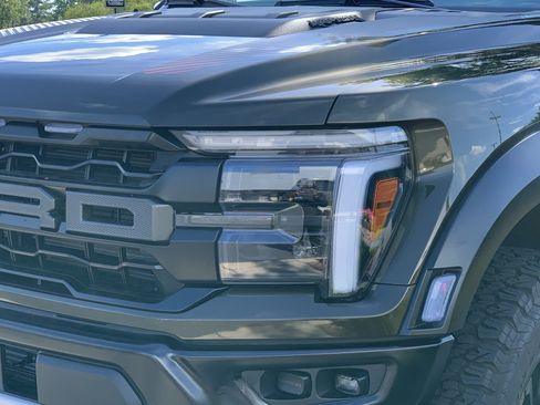 Used 2026 Ford F150 Raptor AWD/4WD image 6