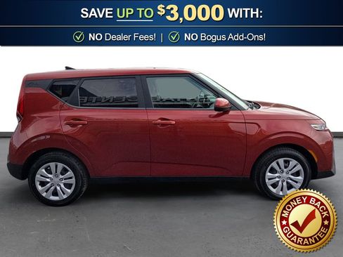 Used 2022 Kia Soul LX image 8