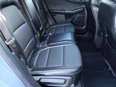 Used 2025 Ford Escape Platinum AWD/4WD image 24