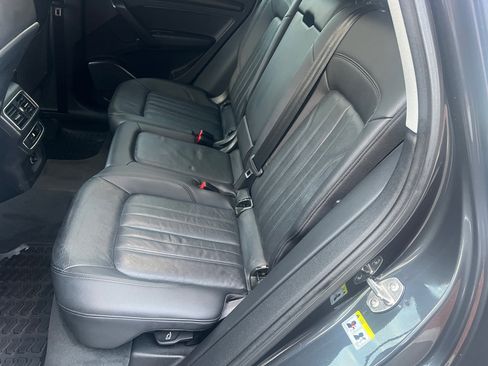Used 2018 Audi Q5 2.0T Premium image 12