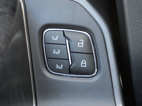 Used 2024 Ford F250 Lariat w/ Lariat Ultimate Package AWD/4WD image 33