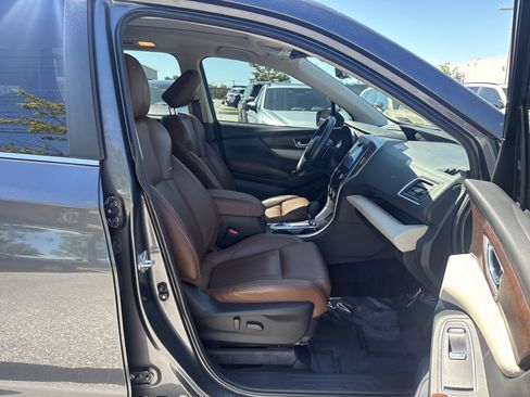 Certified 2022 Subaru Ascent Touring AWD/4WD image 22