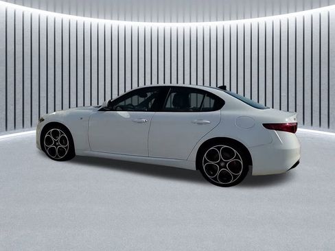 Used 2022 Alfa Romeo Giulia Ti w/ Active Assist Plus Package image 17