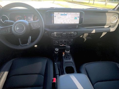 New 2025 Jeep Gladiator Sport w/ Premium Package image 5