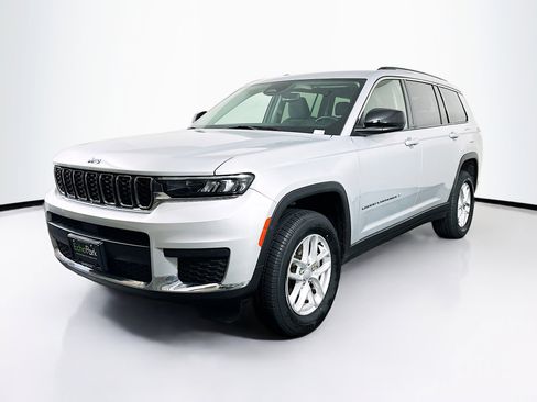 Used 2022 Jeep Grand Cherokee L Laredo w/ Luxury Tech Group I image 3