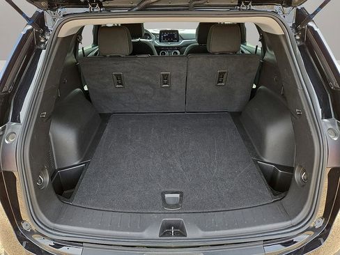 Used 2025 Chevrolet Blazer LT image 13