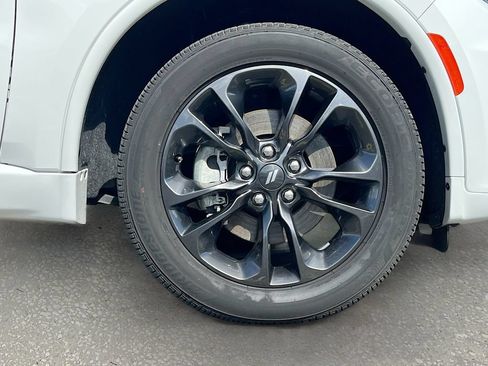 Certified 2023 Dodge Durango GT w/ Blacktop Package AWD/4WD image 30