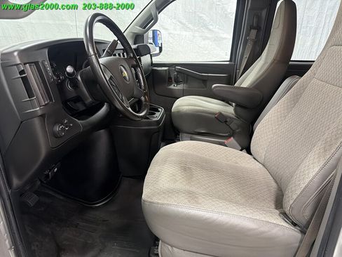 Used 2020 Chevrolet Express 2500 LS w/ Driver Convenience Package RWD image 17