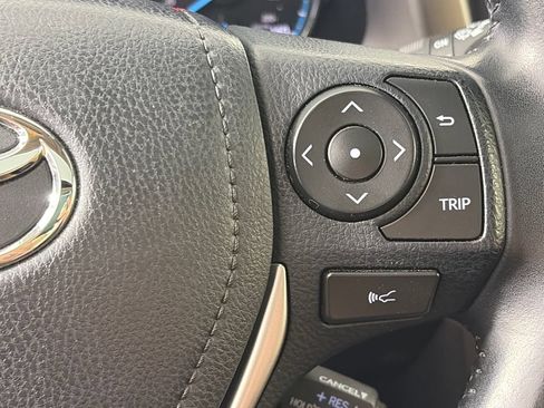 Used 2017 Toyota RAV4 Limited w/ Advanced Technology Package AWD/4WD image 18