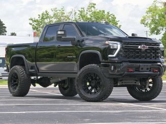 Used 2025 Chevrolet Silverado 2500 ZR2 w/ Technology Package AWD/4WD video 2