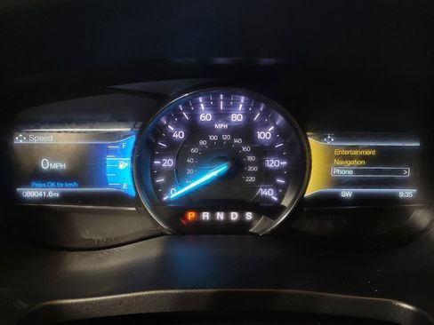 Used 2018 Ford Explorer XLT w/ Equipment Group 202A image 23