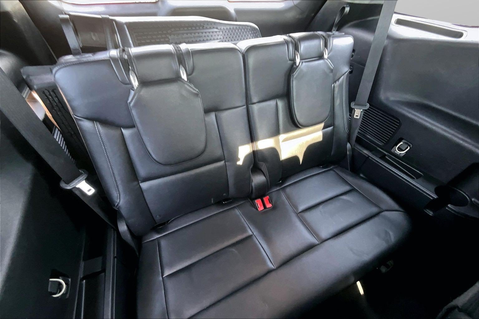 Used 2022 Ford Explorer XLT AWD/4WD image 19