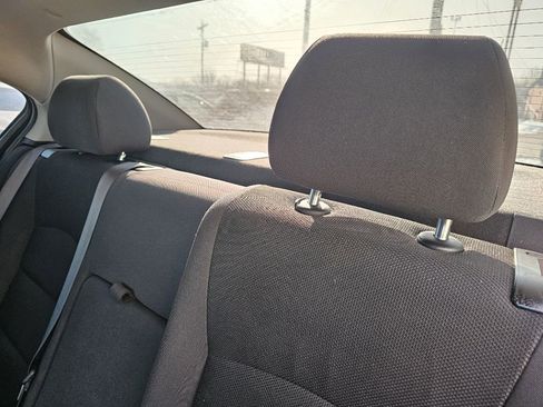 Used 2016 Chevrolet Cruze LT image 21