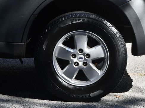 Used 2009 Ford Escape XLT image 11