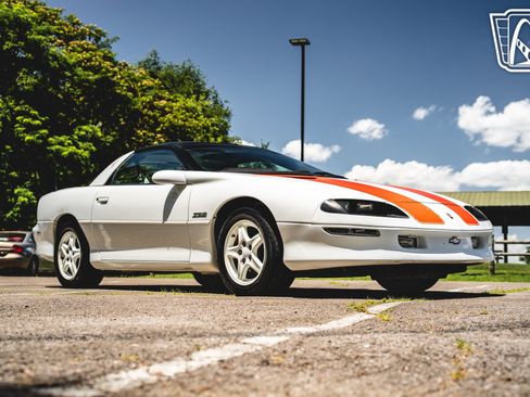 Used 1997 Chevrolet Camaro Z28 w/ Preferred Equipment Group 2 image 40