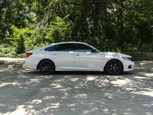 Used 2021 Honda Accord Sport Special Edition image 10