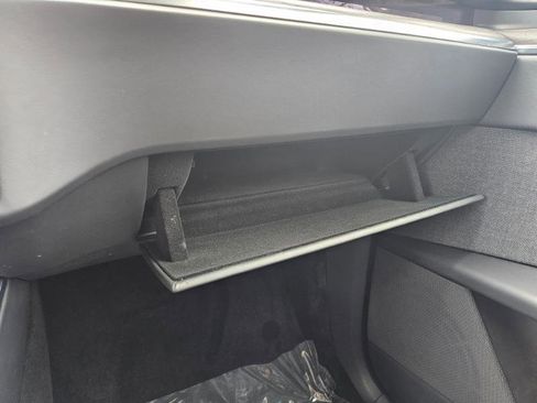 Used 2022 Tesla Model X image 53