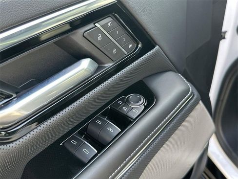 Used 2025 GMC Sierra EV Denali image 22