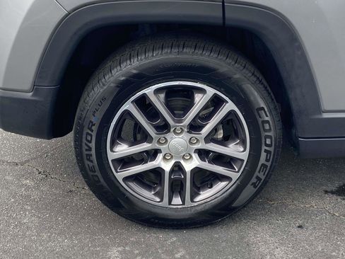 Used 2019 Jeep Compass Latitude image 7