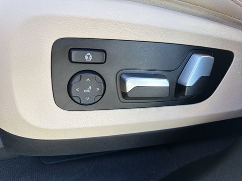 Used 2021 BMW X5 xDrive40i w/ Convenience Package image 22