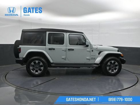 Used 2023 Jeep Wrangler Unlimited Sahara w/ Cold Weather Group AWD/4WD image 3