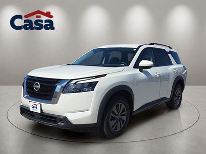 Used 2024 Nissan Pathfinder SV
