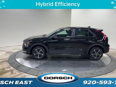 New 2025 Kia Niro LX image 2